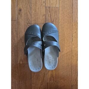 Vionic Twain Gray Leather Slip On Mary Jane‎ Arch Support Shoes Sz 8 Comfort